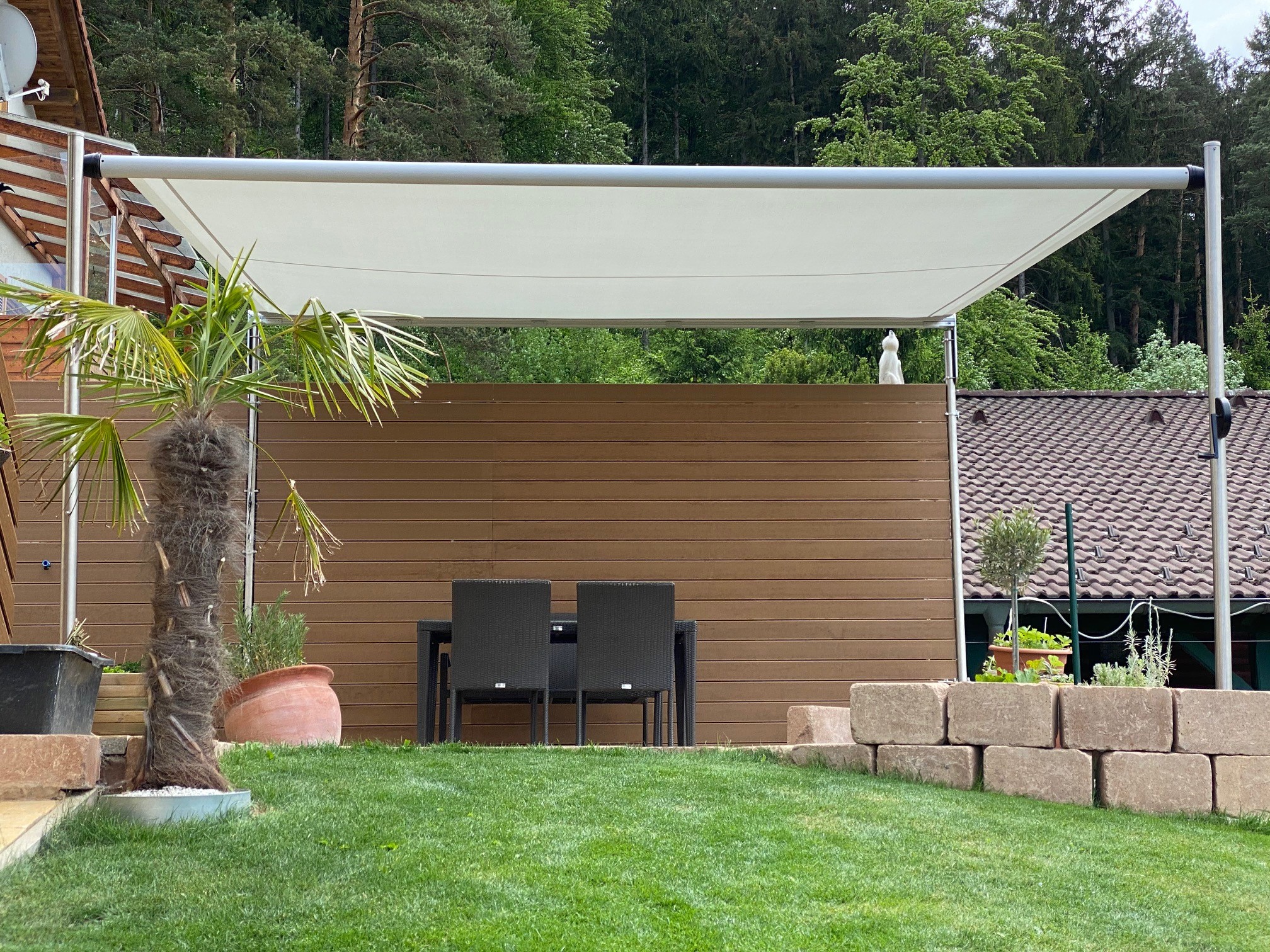 SHADE Frame